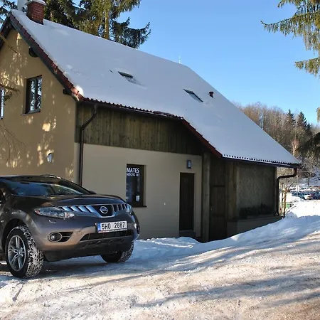 Mates Chalet